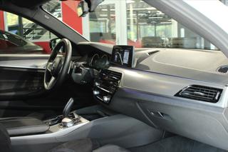 BMW Řada 5 520d xDrive M Sport Fullservis/360°/HUD/AdLED sedan - Foto 24