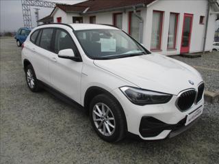 BMW X1 2,0 sDrive 20i, NAVI,DPH, CZ SUV