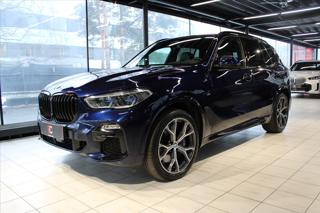 BMW X5 M50d SUV