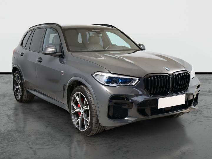 BMW X5 - ilustrační obrázek