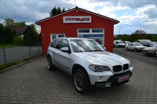 BMW X5 3,0 D 4x4 ČR 1.MAJITEL TZ 2700 KG SUV