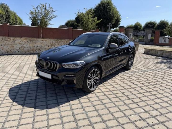 Vůz s VIN WBA4M510X09G13577
