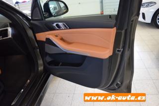 BMW X5 xDRIVE M SPORTONÍ PAKET TZ CZ SUV - Foto 33