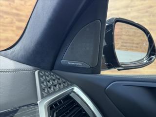 BMW X5 40d M-SPORT VZDUCH ZÁRUKA SUV - Foto 32