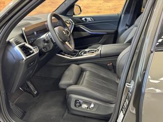 BMW X5 40d M-SPORT VZDUCH ZÁRUKA SUV - Foto 15