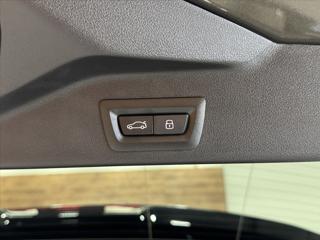 BMW X5 40d M-SPORT VZDUCH ZÁRUKA SUV - Foto 37