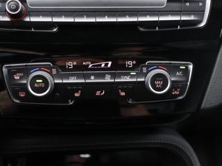 BMW X1 2,0 20d 140kW xDrive Kůže Navi SUV - Foto 25