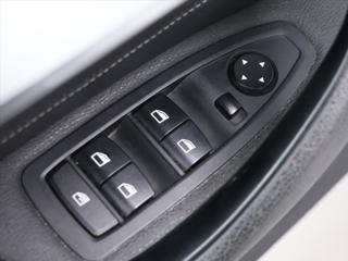 BMW X1 2,0 20d 140kW xDrive Kůže Navi SUV - Foto 18