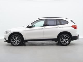BMW X1 2,0 20d 140kW xDrive Kůže Navi SUV - Foto 7