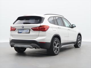 BMW X1 2,0 20d 140kW xDrive Kůže Navi SUV - Foto 10