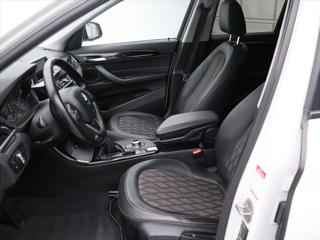 BMW X1 2.0 20d 140kW xDrive Aut. CZ SUV - Foto 8