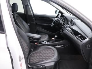 BMW X1 2.0 20d 140kW xDrive Aut. CZ SUV - Foto 9