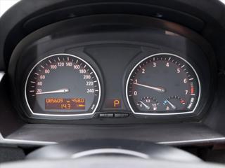 BMW X3 2,5 R6 141KW CZ Aut. 4x4 SUV - Foto 14