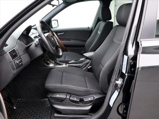 BMW X3 2,5 R6 141KW CZ Aut. 4x4 SUV - Foto 3