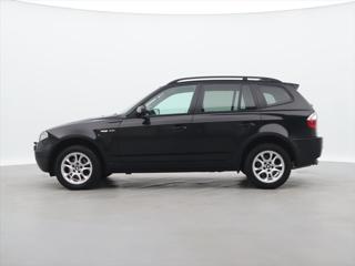 BMW X3 2,5 R6 141KW CZ Aut. 4x4 SUV - Foto 8