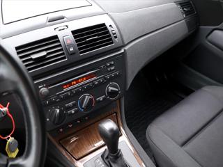 BMW X3 2,5 R6 141KW CZ Aut. 4x4 SUV - Foto 16