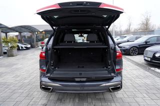 BMW X7 M50i xDrive/AT9/22"/ČR/530 PS SUV - Foto 11