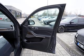 BMW X7 M50i xDrive/AT9/22"/ČR/530 PS SUV - Foto 23
