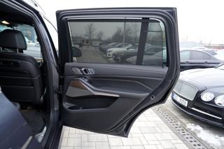 BMW X7 M50i xDrive/AT9/22"/ČR/530 PS SUV - Foto 22