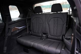 BMW X7 M50i xDrive/AT9/22"/ČR/530 PS SUV - Foto 37