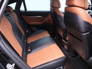 BMW X6 3,0 40d 230kW xD Aut. CZ LED SUV - Foto 13
