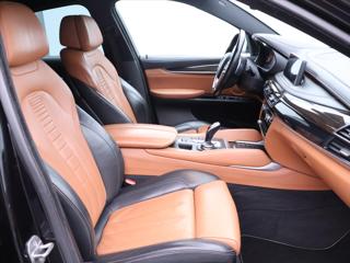 BMW X6 3,0 40d 230kW xD Aut. CZ LED SUV - Foto 12
