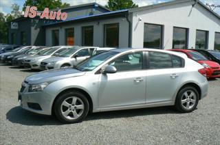 Chevrolet Cruze 1,6 hatchback
