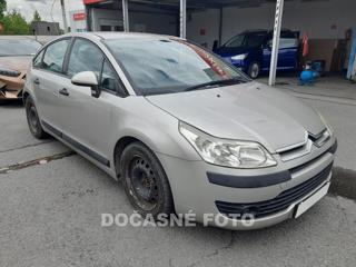 Citroën C4 1.4 i, ČR hatchback