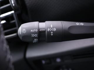 Citroën C4 1,2 PT 96kW Shine Aut Kůže HUD hatchback - Foto 19