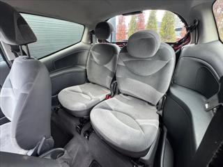 Citroën C2 1,4 POJÍZDNÉ, PRODEJ NA NÁHRADNÍ DÍLY hatchback - Foto 17