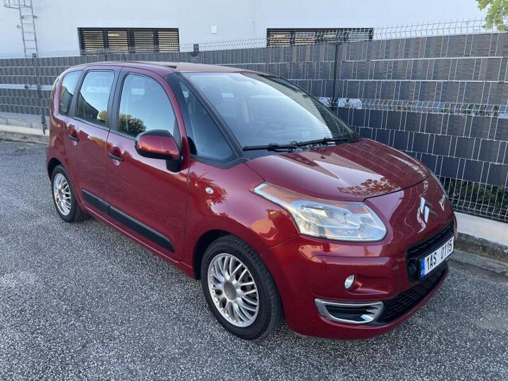 Vůz s VIN VF7SH8FSC9T527301
