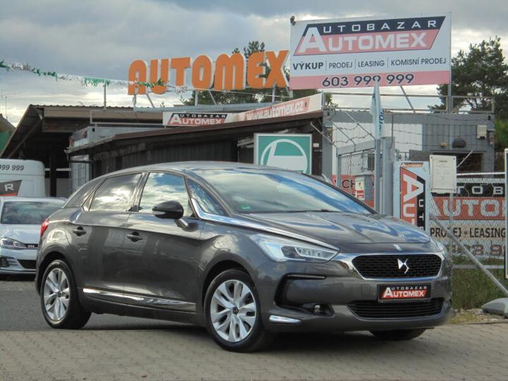 Vůz s VIN VF7KFAHWTJS066051