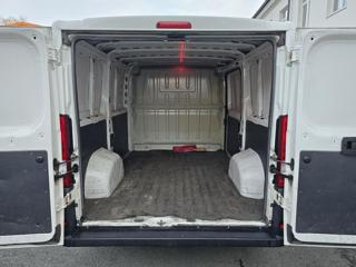 Citroën Jumper L1H1 2,2HDI 88kW - DPH skříň - Foto 9
