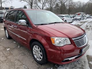 Chrysler Town & Country 3,6 i V6 7.MÍST VAN