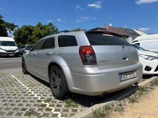 Dodge Magnum r/t V8 5,7L (na opravu/díly) SUV