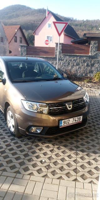 Dacia Sandero 2017, benzin hatchback