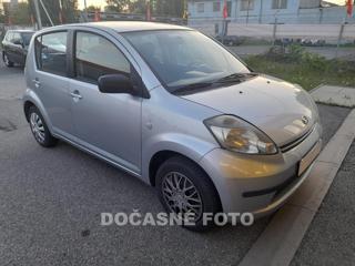 Daihatsu Sirion 1.0i hatchback