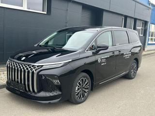 Dongfeng U-Tour V9 HEV MPV