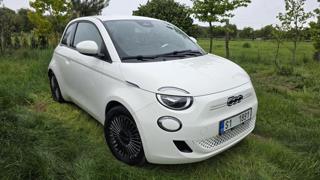 Fiat 500 Velká baterie,13tis km!ODPOČET hatchback