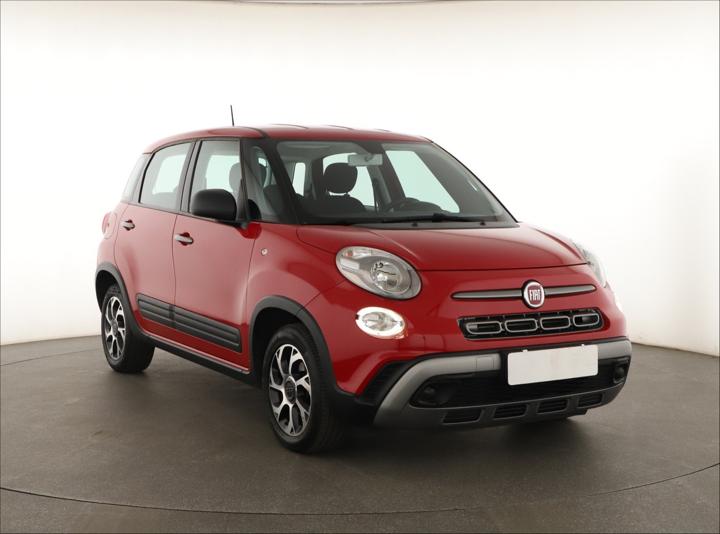 Fiat 500L - ilustrační obrázek