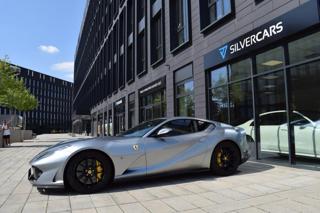 Ferrari 812 Superfast/Lift/FullCarbon/ kupé