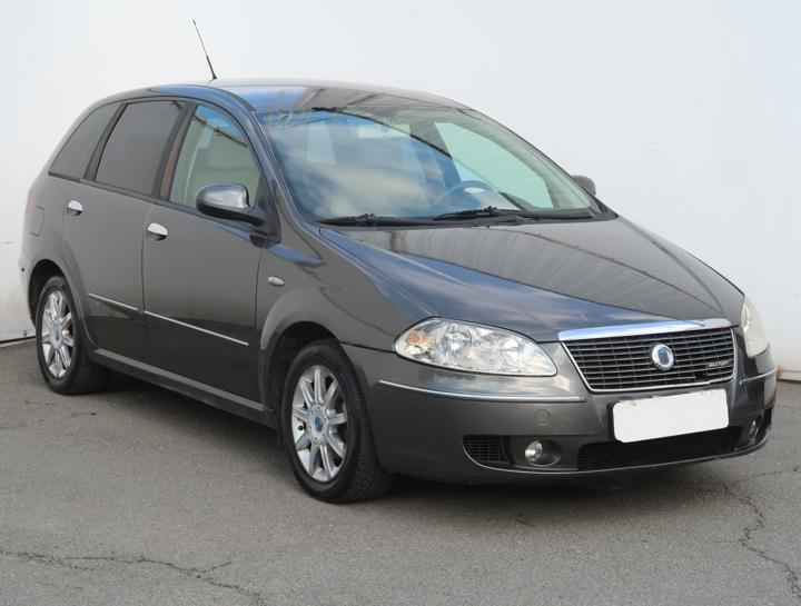Fiat Croma - ilustrační obrázek