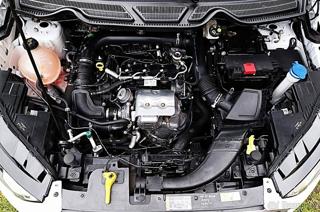 Ford EcoSport benzin SUV - Foto 8