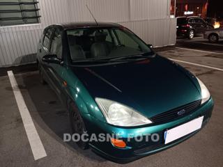 Ford Focus 1.8i hatchback