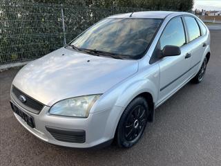 Ford Focus 1.6 TDCi KLIMA ROZVODY SERVIS hatchback