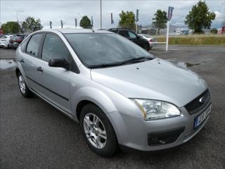 Ford Focus 1,6 i 16V 74kW klima, 2x kola hatchback