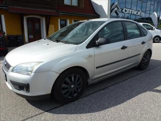 Ford Focus 1,6 16V NOVÁ STK,Klimatizace !!! hatchback