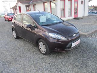 Ford Fiesta 1,3 i, klimatizace, hatchback
