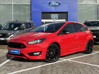 Ford Focus 1,0 EcoBoost RaceRed ST-line hatchback