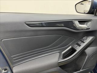 Ford Focus 1,5 ST-LINE ZÁRUKA LED 1MAJ ČR kombi - Foto 29